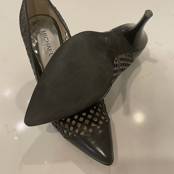 Michael Khors Heels - Great Condition - Picture 3 of 3